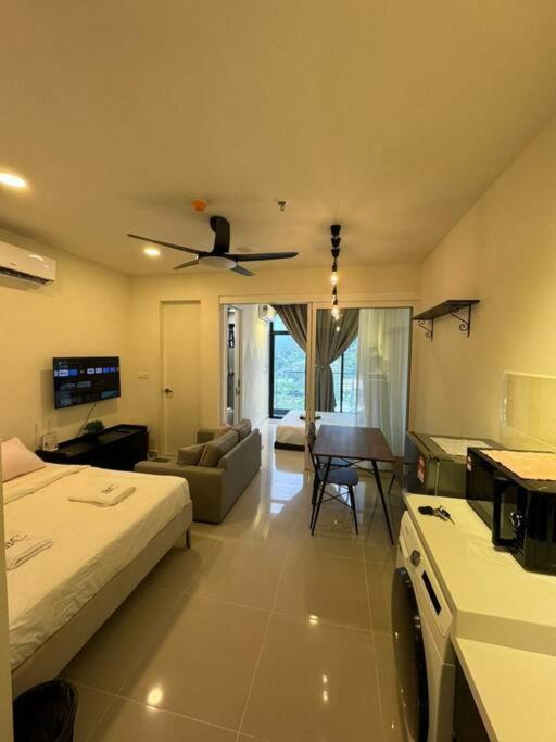 Apartment Bc@the Shore Kk View亚比城市景观 *